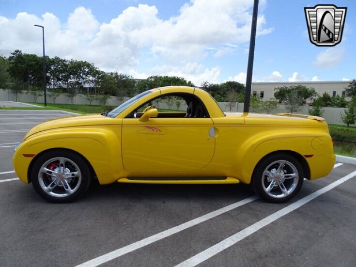 Thumbnail Photo undefined for 2005 Chevrolet SSR